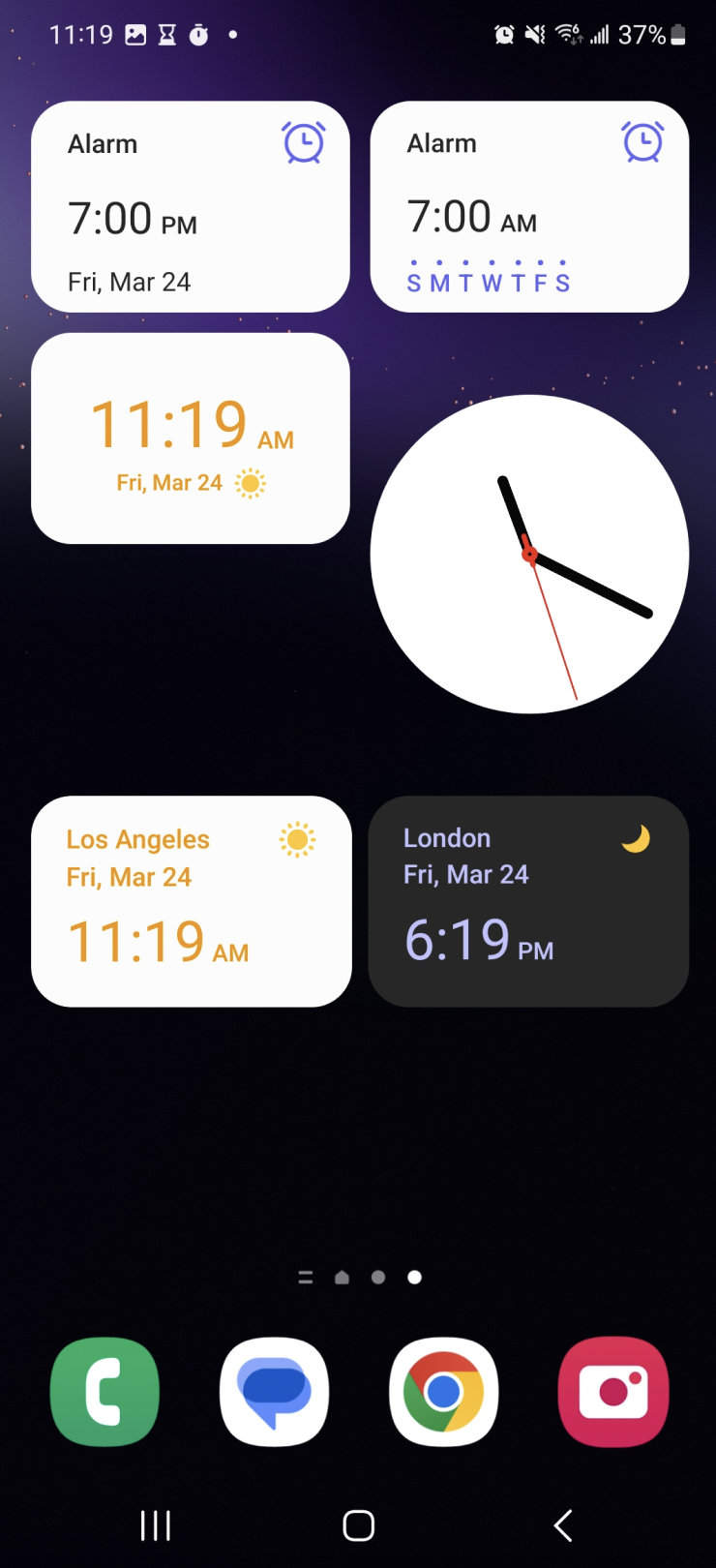 Widgets as task-driven shortcuts on Galaxy phone screen